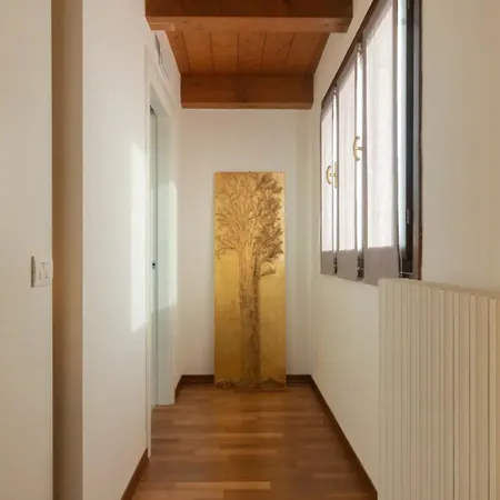De Amicis Retrait - Eleganza Nel Cuore Di *